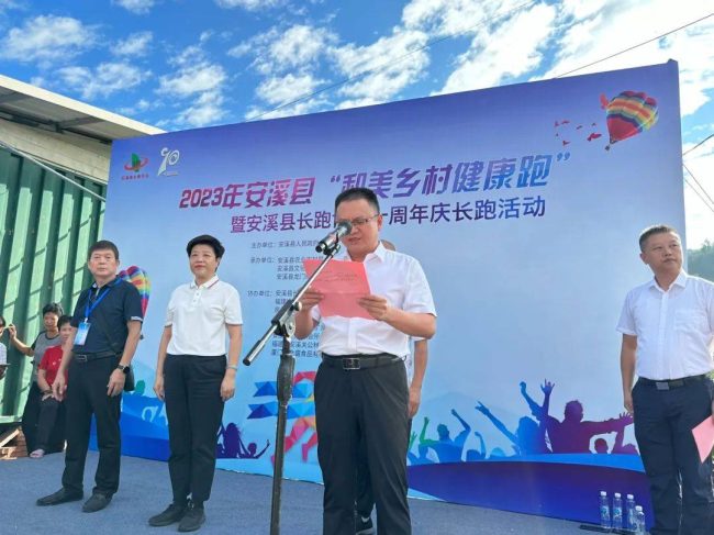 386e6a3d9a934f978c2a8e4f9c0d59a1-1